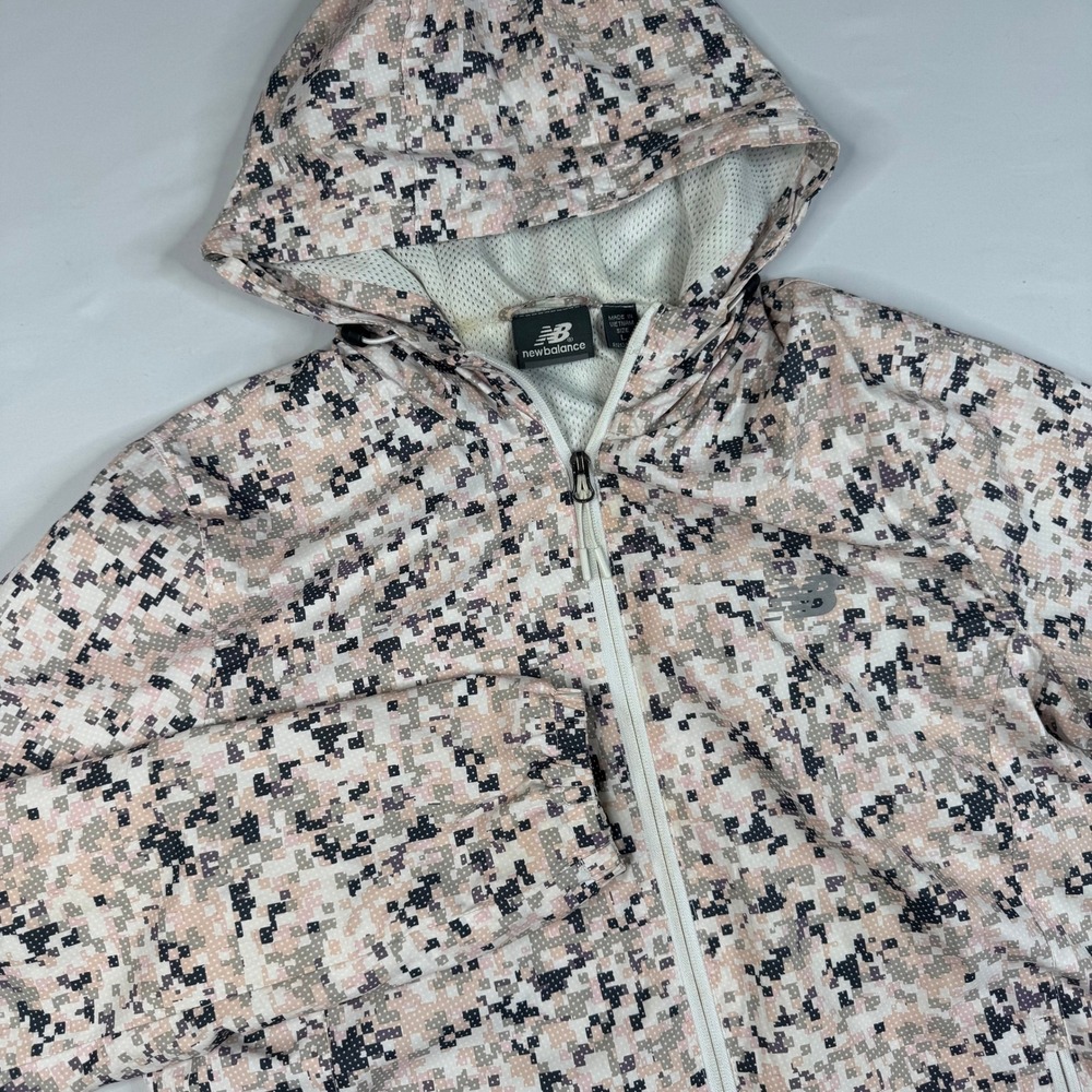 New Balance Windbreaker Womens‎ Large Pink Camo Pixel Hooded Full Zip Jacket
